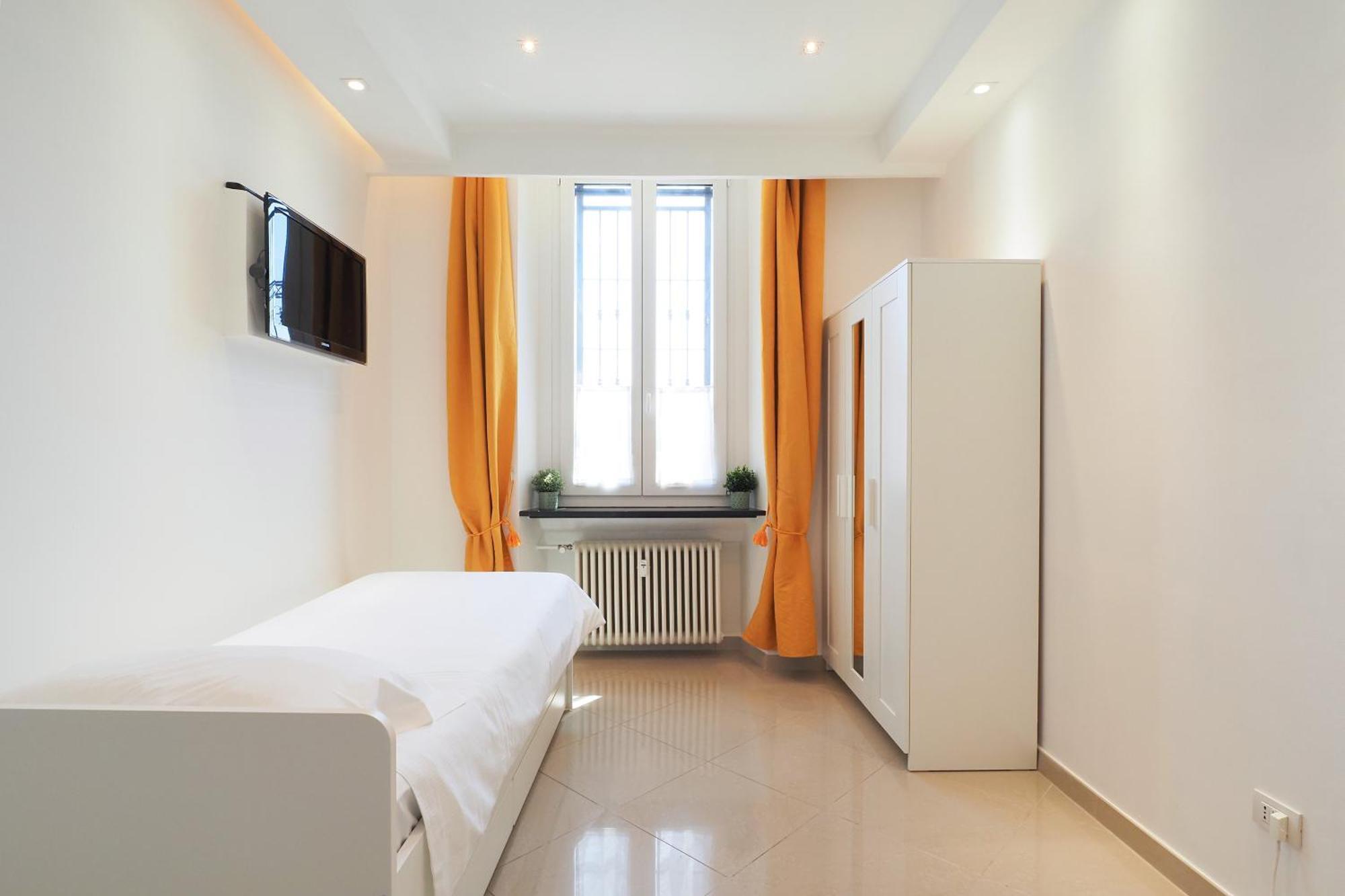 Forlanini Home Con Free Parking Linate Airport Милан Экстерьер фото