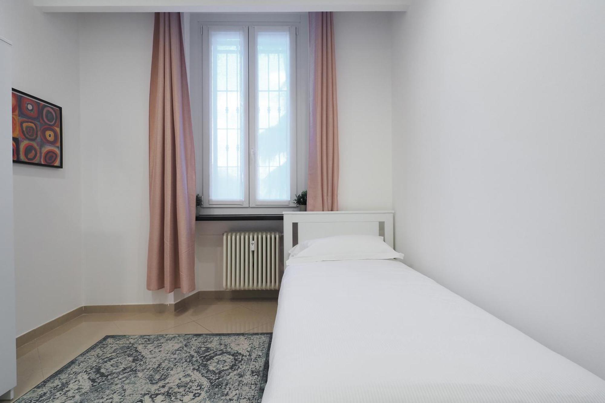 Forlanini Home Con Free Parking Linate Airport Милан Экстерьер фото