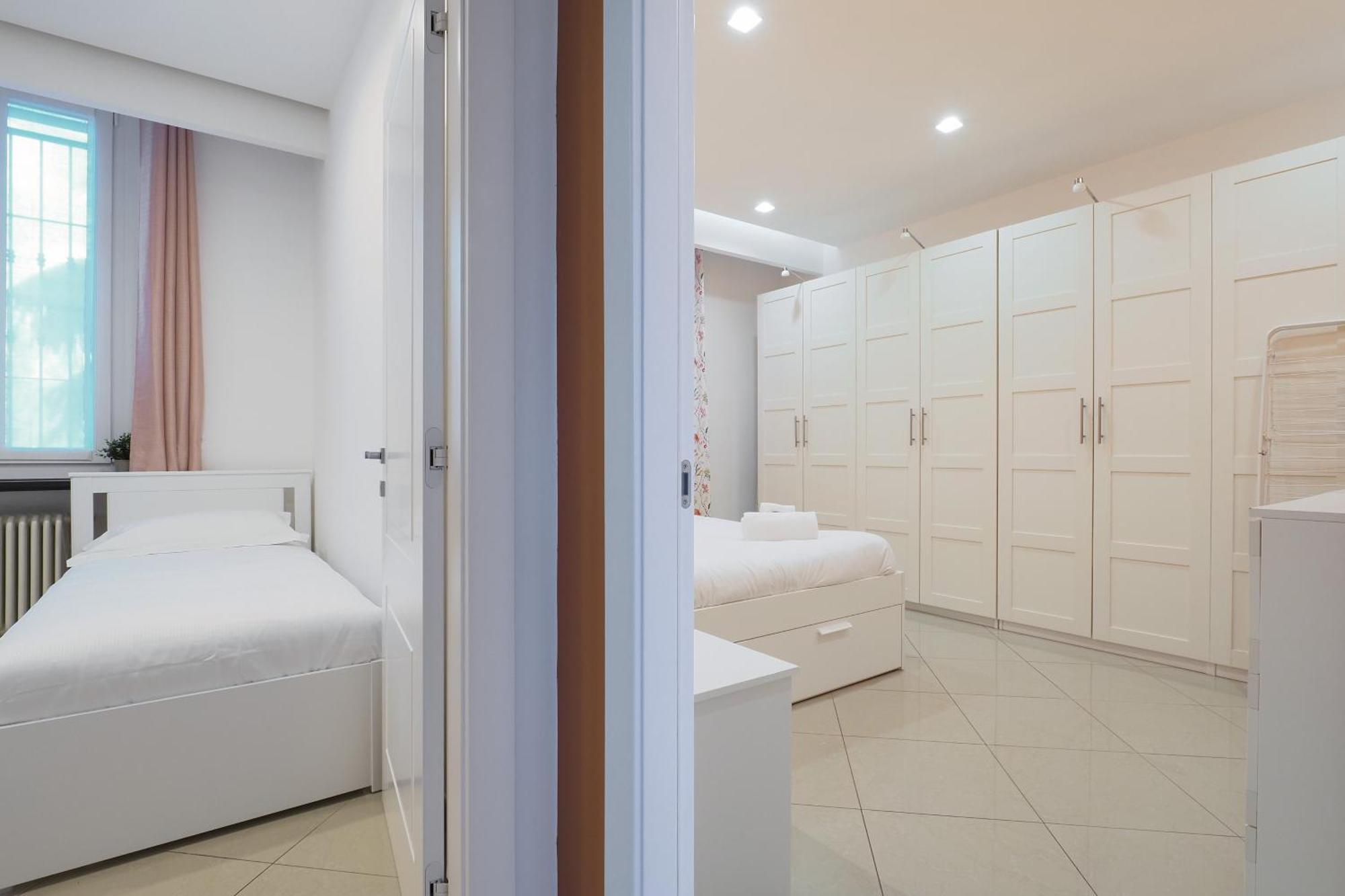 Forlanini Home Con Free Parking Linate Airport Милан Экстерьер фото