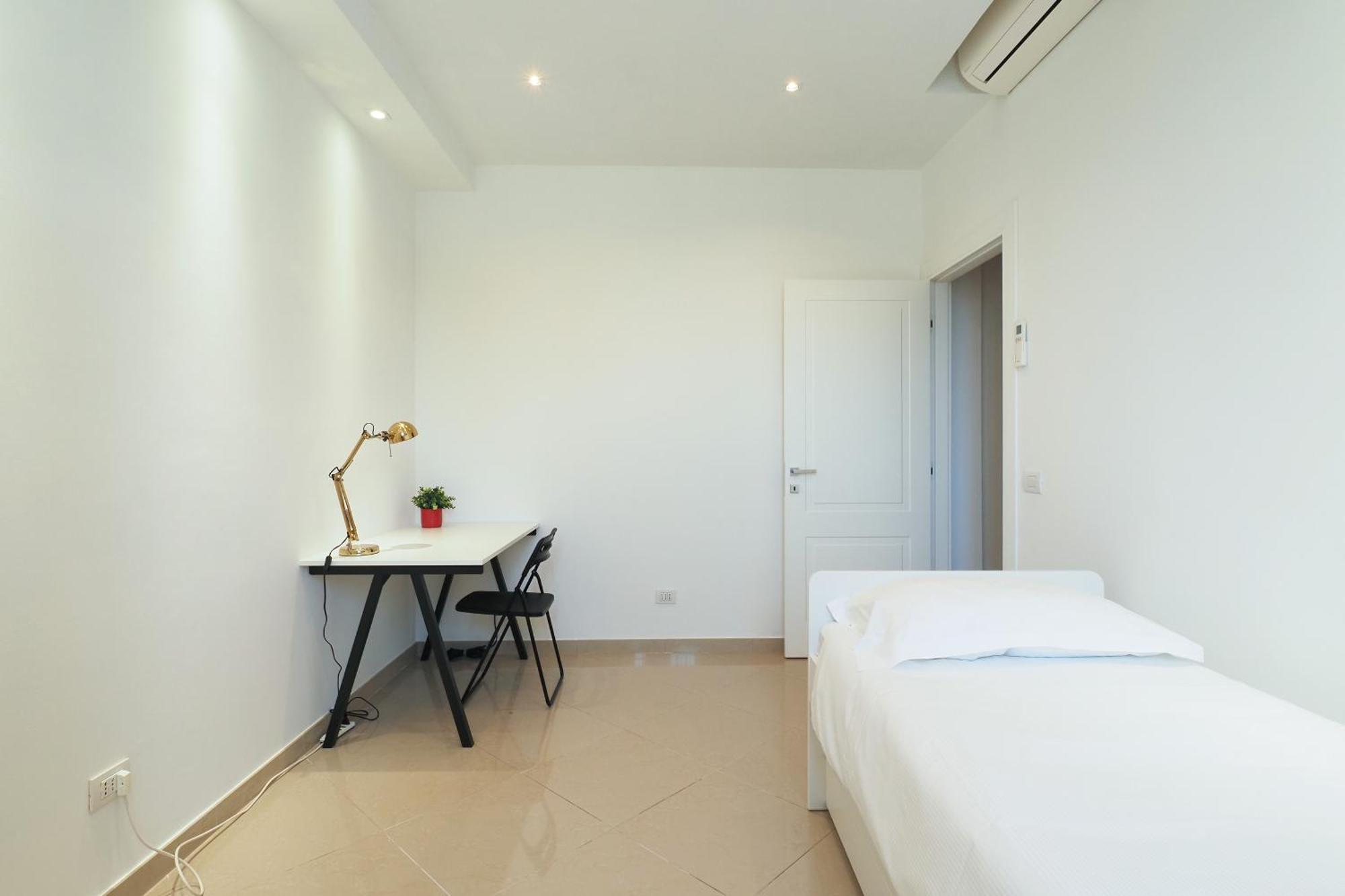 Forlanini Home Con Free Parking Linate Airport Милан Экстерьер фото