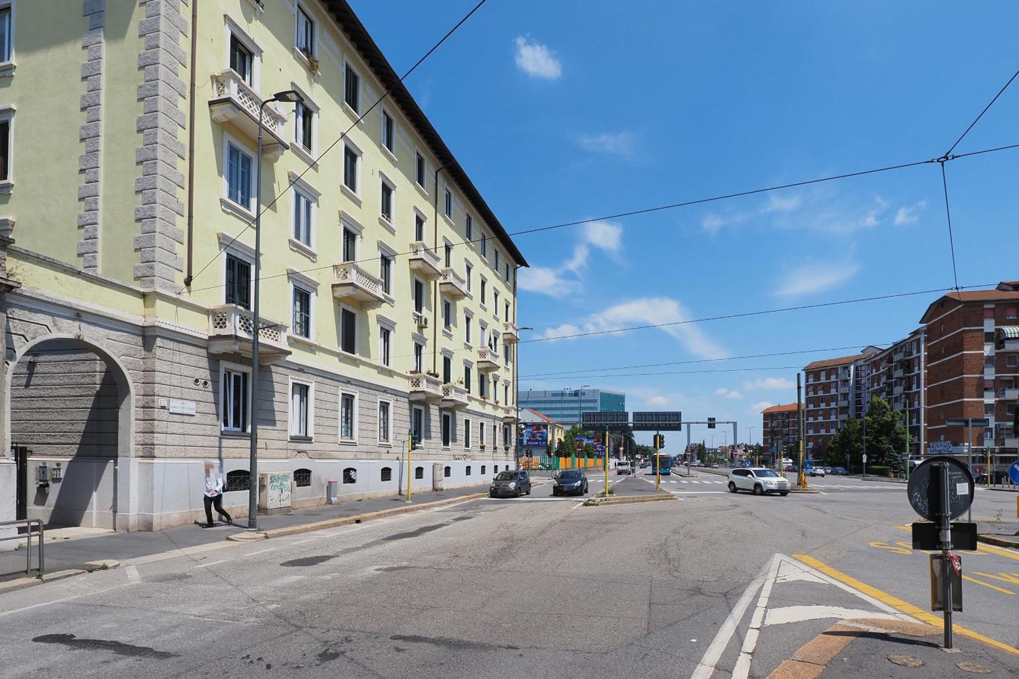 Forlanini Home Con Free Parking Linate Airport Милан Экстерьер фото