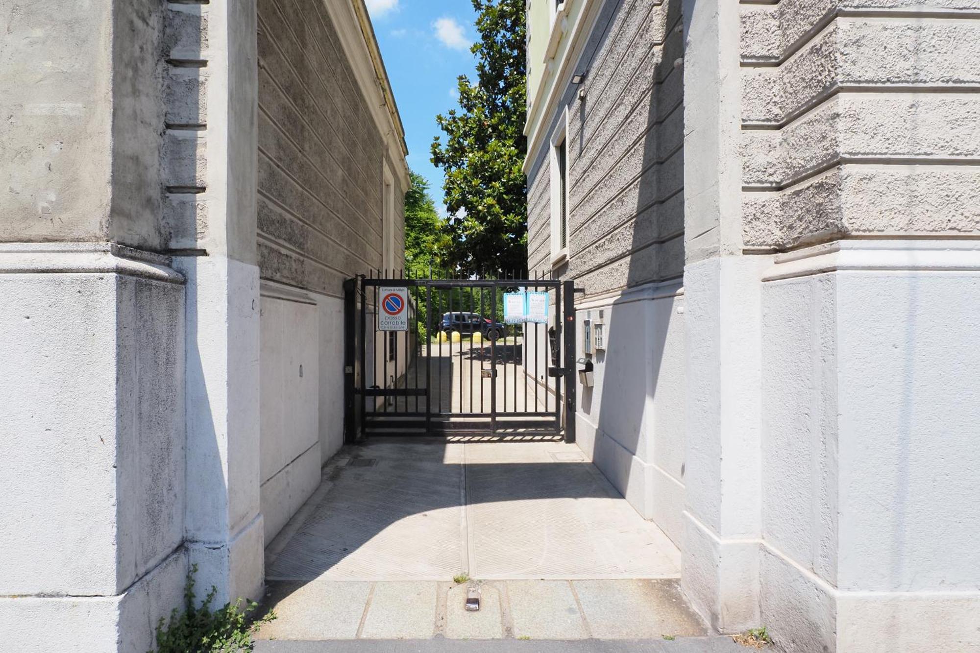 Forlanini Home Con Free Parking Linate Airport Милан Экстерьер фото