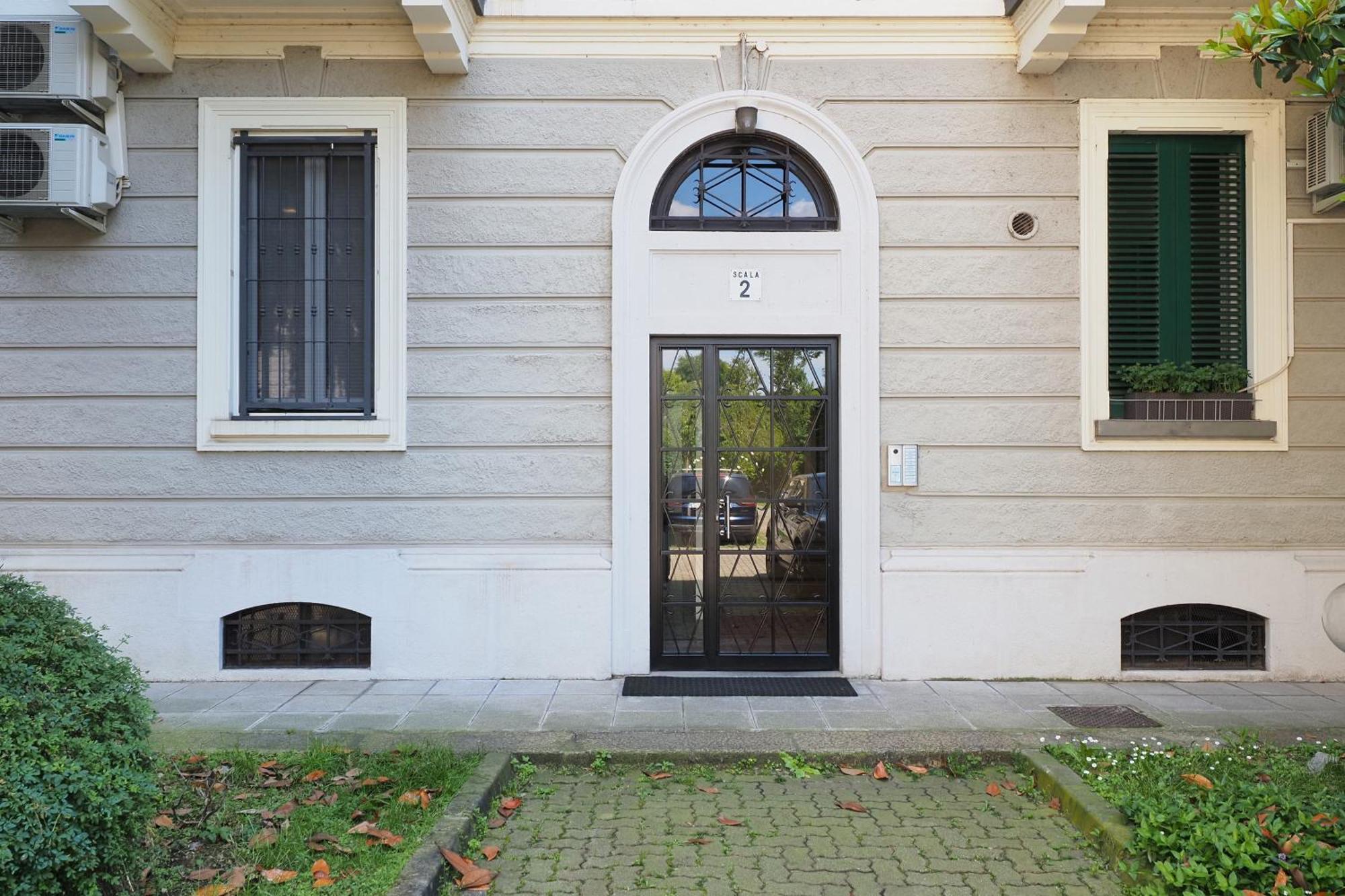 Forlanini Home Con Free Parking Linate Airport Милан Экстерьер фото